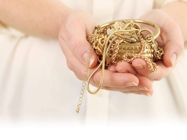 How To Unlock Instant Cash With Gold Loans?