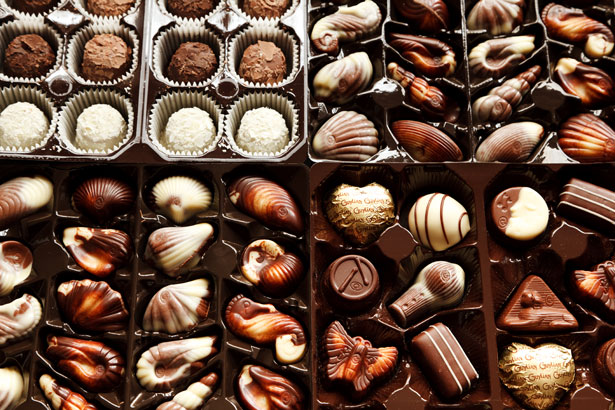 5 Best Valentine's Day Gifts To Give Your Chocoholic Girlfriend!